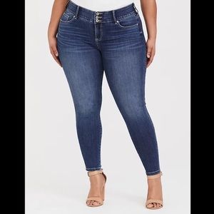 Torrid Medium Wash Jeggings